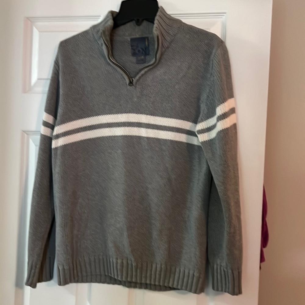 Old navy boys sweater 12-14 size XL